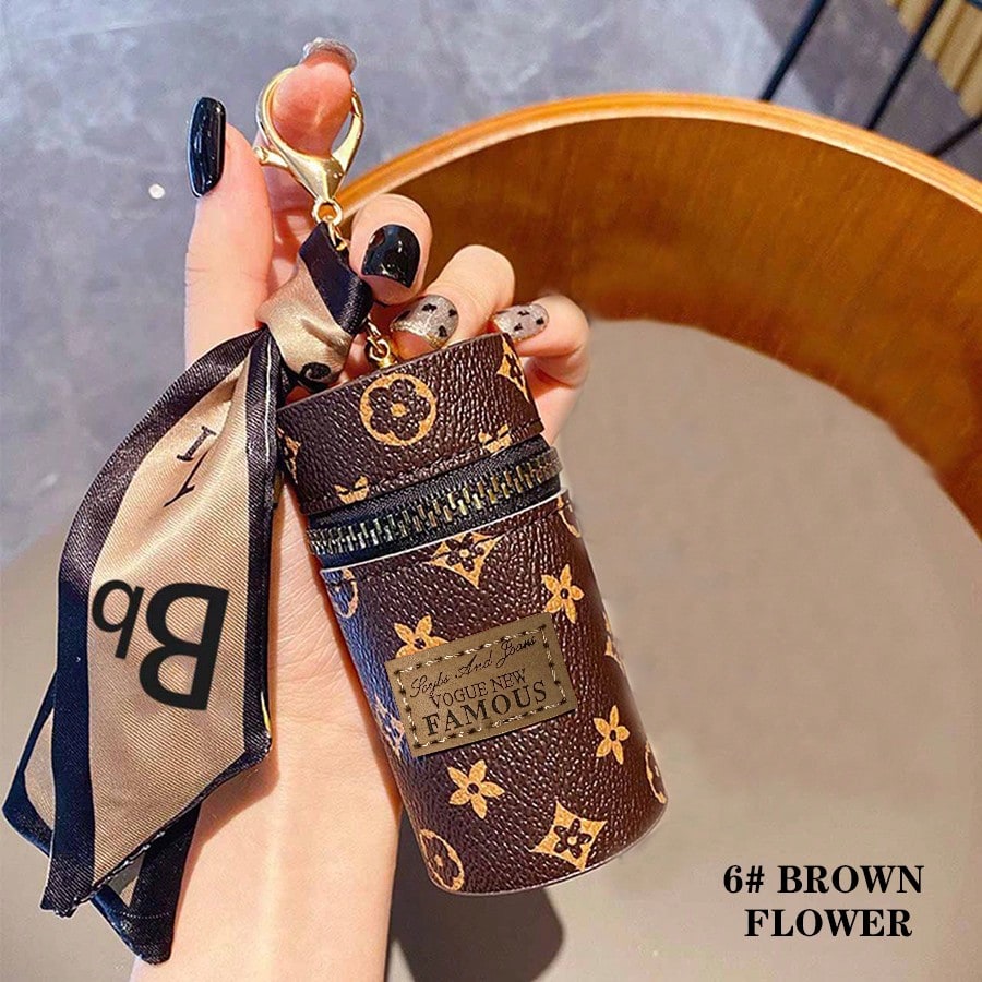 1pc Stylish Cylindrical Lipsti - Monogram Keychain Leather 리뷰 및 가격